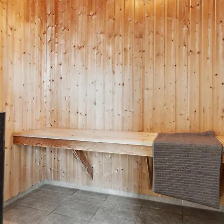 Casa vacanze Awesome Home In Blavand With Sauna