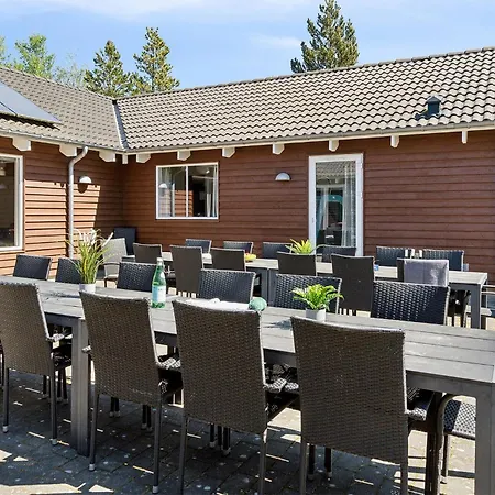 11 Bedroom Stunning In Blavand * Ho