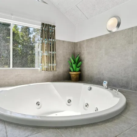 Casa vacanze Awesome Home In Blavand With Sauna