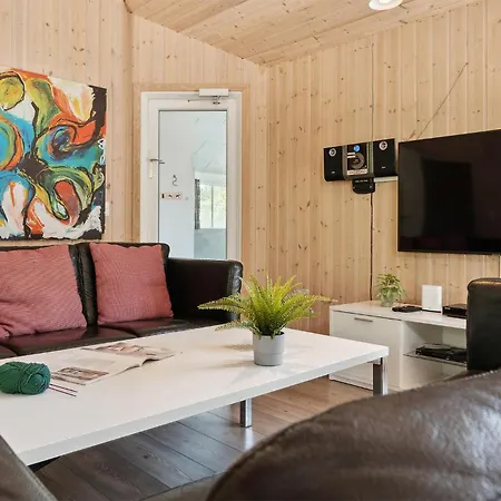 Σπίτι διακοπών 11 Bedroom Stunning In Blavand Ho