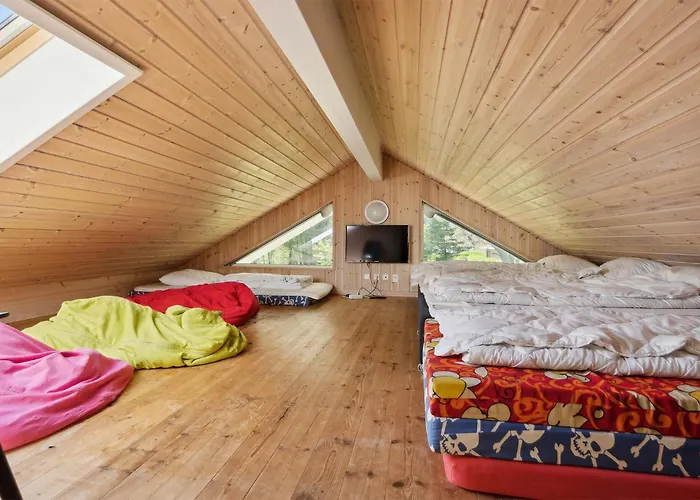 Tvaervaenget Semesterbostad *